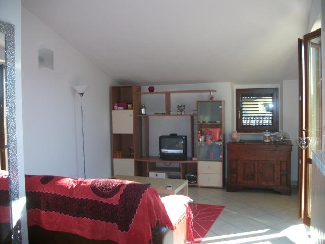Vendita Monte porzio - Mq. 75 Bagni.1 Locali.3 - euro 125000
