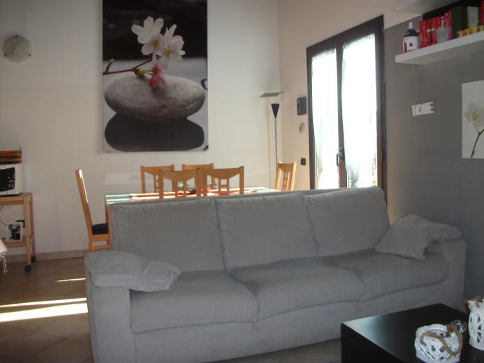 Vendita Monte porzio - Mq. 70 Bagni.1 Locali.3 - euro 95000