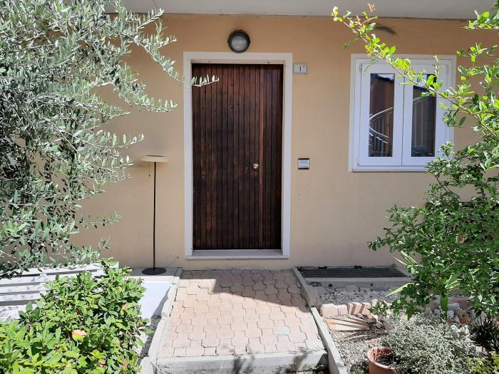 Vendita San costanzo - Mq. 70 Bagni.2 Locali.4 - euro 98000
