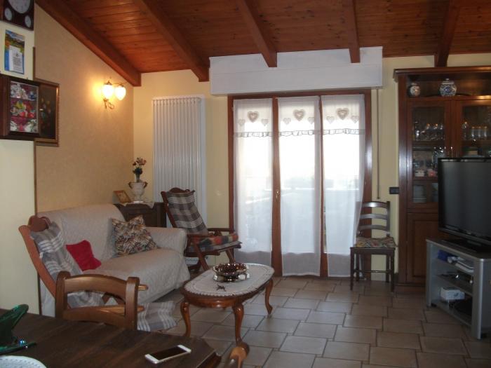 Vendita Fano - Mq. 100 Bagni.2 Locali.4 - euro 170000