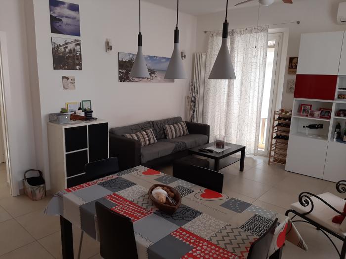 Vendita Trecastelli - Mq. 80 Bagni.1 Locali.3 - euro 130000