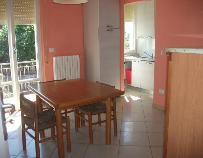 Vendita San costanzo - Mq. 85 Bagni.1 Locali.4 - euro 150000