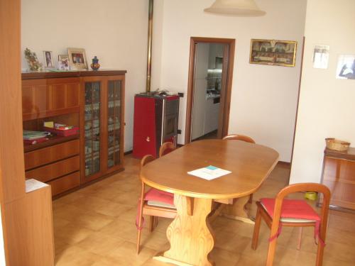 Vendita San costanzo - Mq. 115 Bagni.2 Locali.5 - euro 90000
