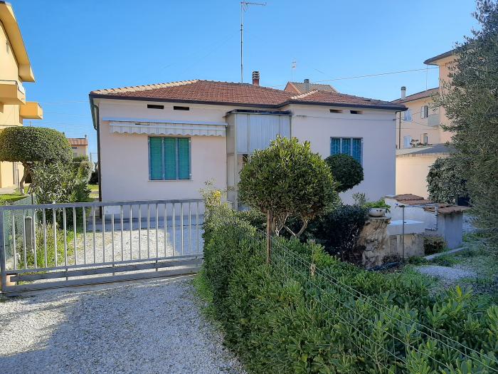 Vendita Mondolfo - Mq. 110 Bagni.1 Locali.5 - euro 220000