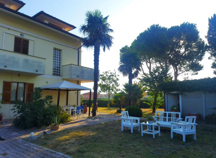 Vendita Mondolfo - Mq. 250 Bagni.3 Locali.0 - euro 600000