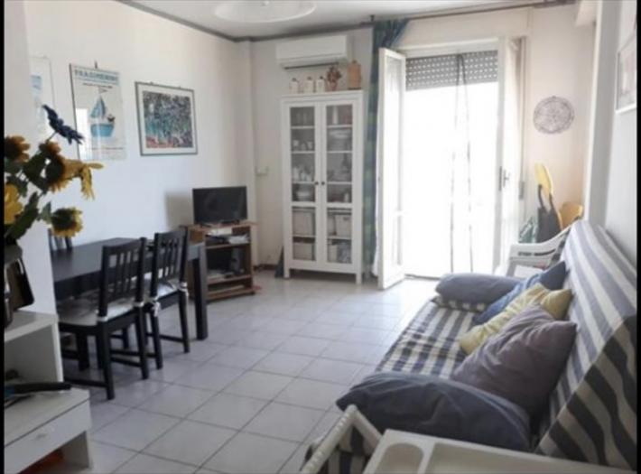 Vendita Fano - Mq. 60 Bagni.1 Locali.4 - euro 158000