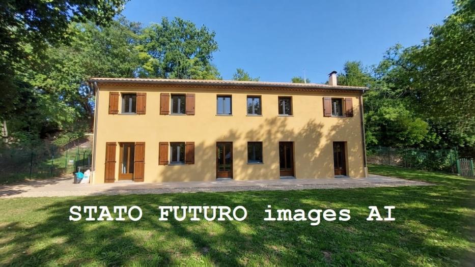 Vendita Senigallia  - Mq. 200 Bagni.2 Locali.8 - euro 230000
