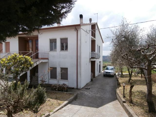 villa / abitazione affiancata