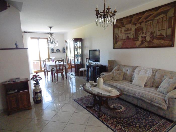 villa / abitazione a schiera