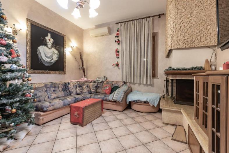 villa / abitazione bifamiliare