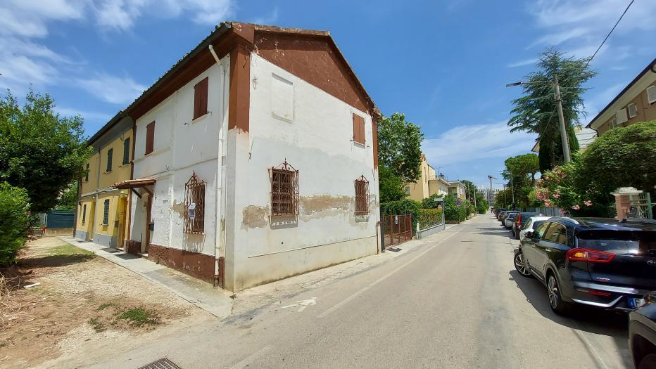 villa / abitazione a schiera