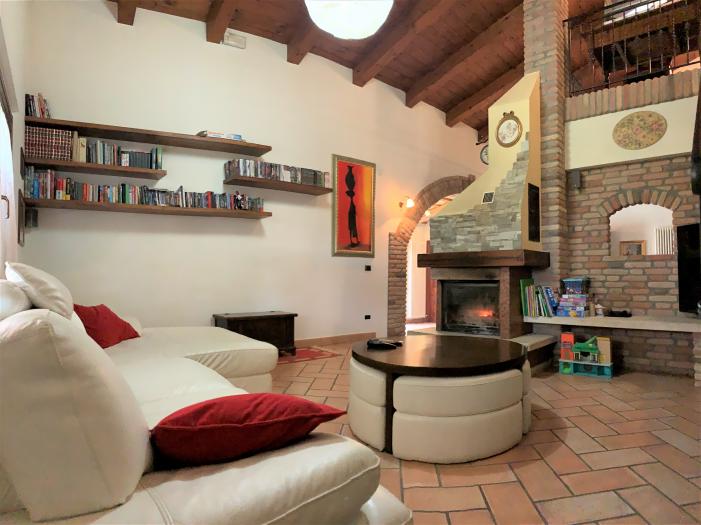 villa / abitazione