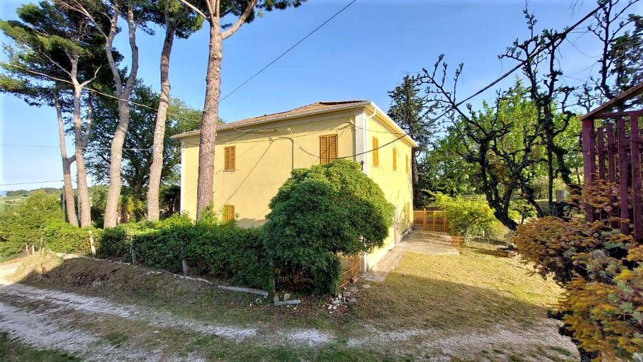 villa / abitazione