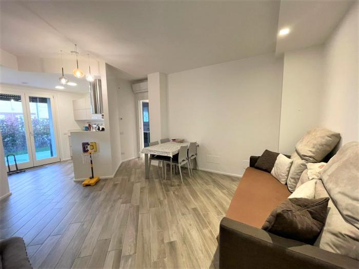 Vendita Senigallia  - Mq. 85 Bagni.2 Locali.3 - euro 350000