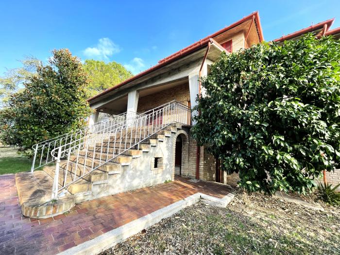villa / abitazione
