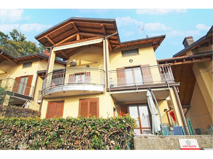 villa /abitazione a schiera