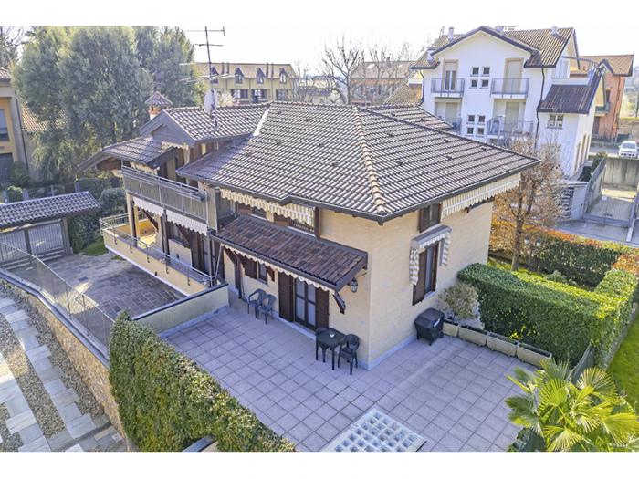 villa /abitazione singola