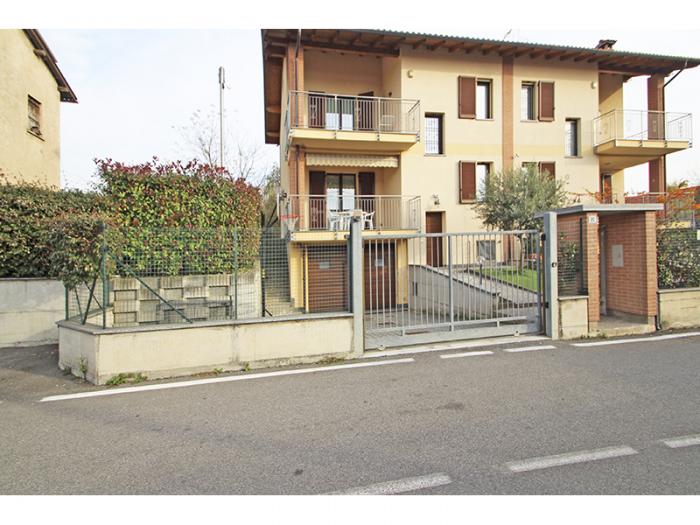 villa /abitazione bifamiliare